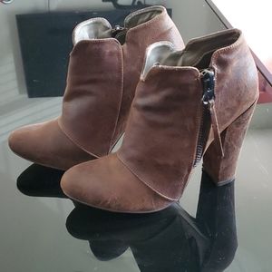 Heel booties